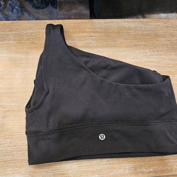 Lululemon Align Asymmetrical Bra Light Support, A/B Cup in Black, Size 8 - Picture 2 of 3